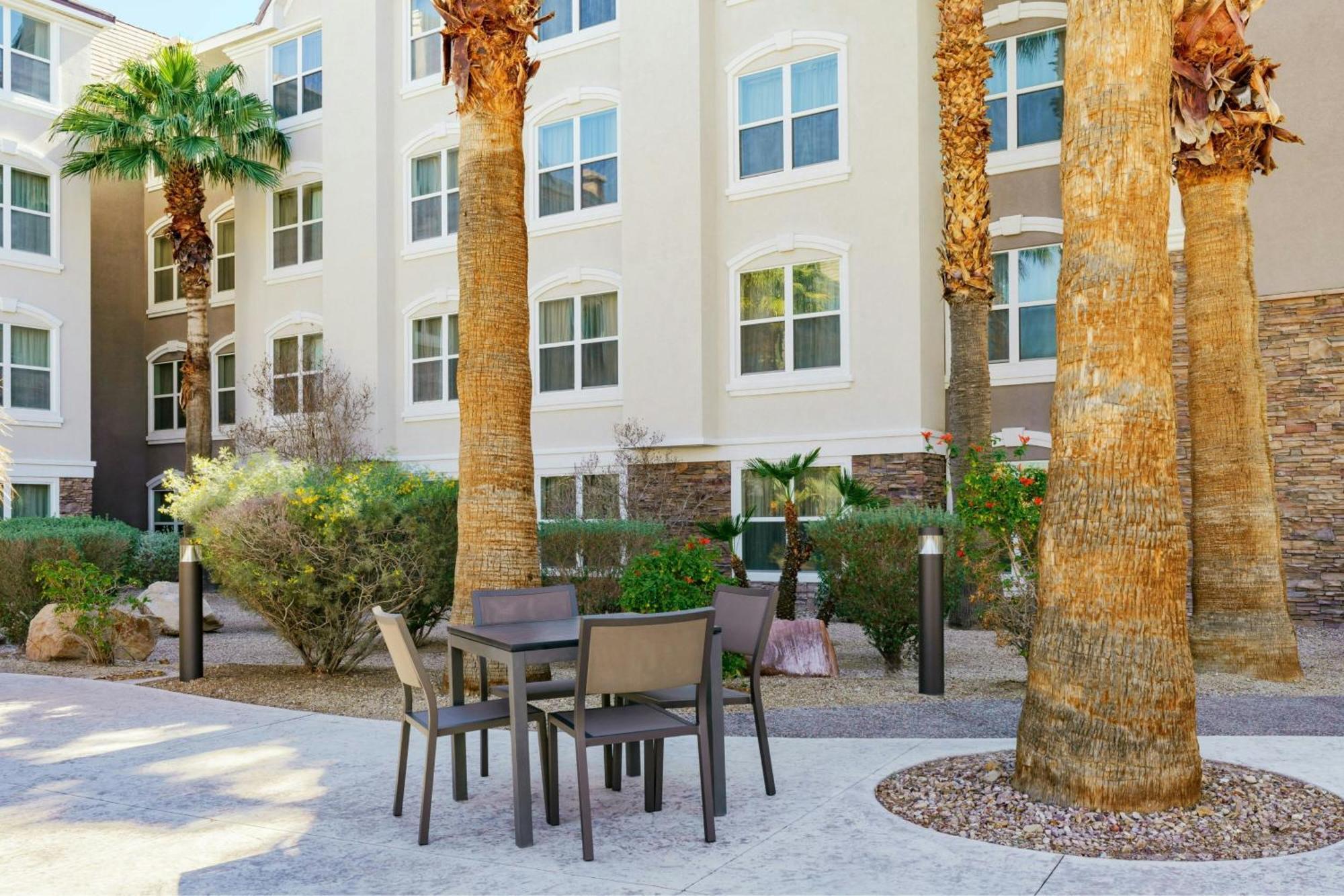 Residence Inn By Marriott Las Vegas Stadium Area Екстер'єр фото